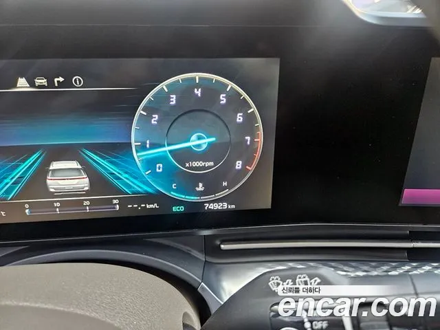 Kia Carnival 2021 thumb 8