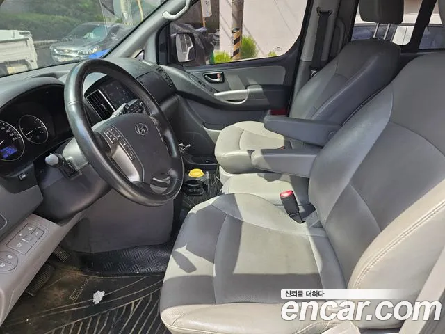 Hyundai Starex 2019 thumb 9