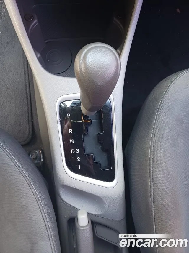 Kia Morning 2016 thumb 9