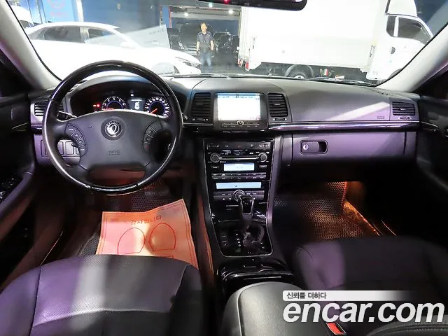 Kia Opirus 2010 thumb 5