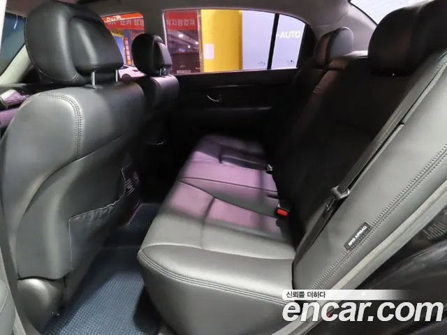 Kia Opirus 2010 thumb 7