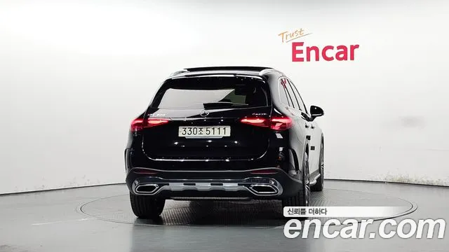 Mercedes-Benz GLC 2024 thumb 3