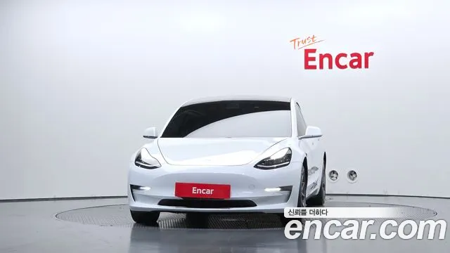Tesla Model 3 2020 thumb 3