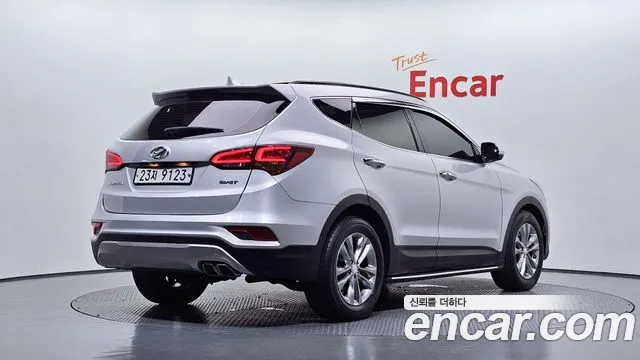Hyundai Santa Fe 2015 thumb 2