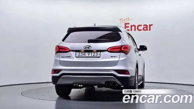Hyundai Santa Fe 2015 thumb 4