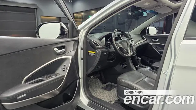Hyundai Santa Fe 2015 thumb 10