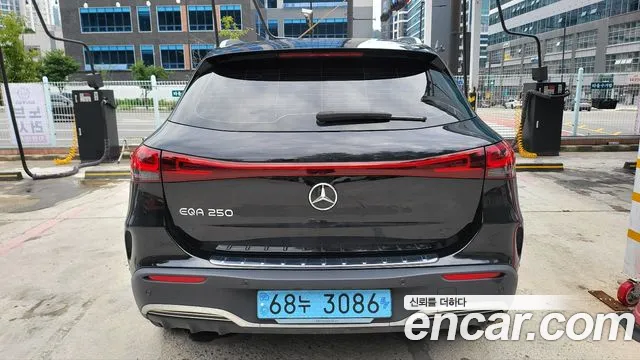 Mercedes-Benz EQA 2023 thumb 4