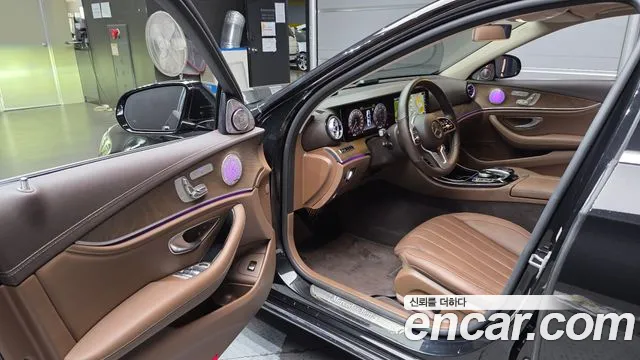 Mercedes-Benz E-Класс 2019 thumb 10