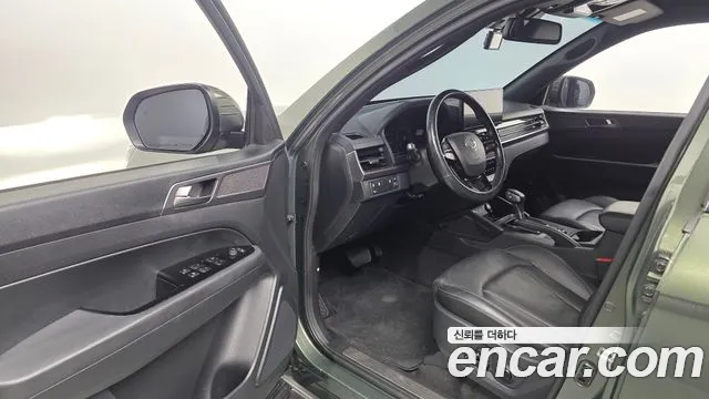 KG_Mobility_Ssangyong Rexton 2023 thumb 10