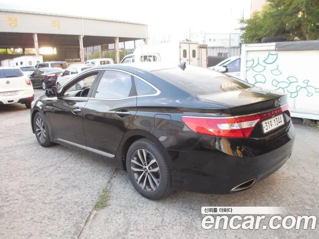 Hyundai Grandeur 2011 thumb 2