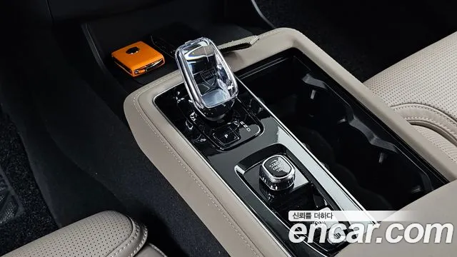 Volvo XC90 2025 thumb 9