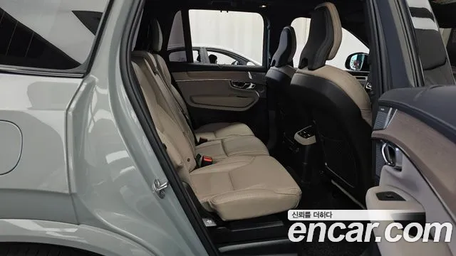 Volvo XC90 2025 thumb 12
