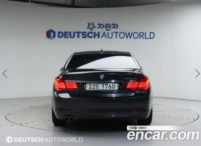 BMW 7-Series 2011 thumb 4