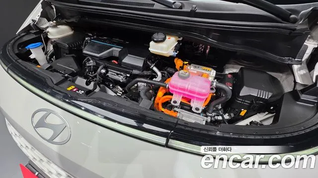 Hyundai Staria 2024 thumb 6