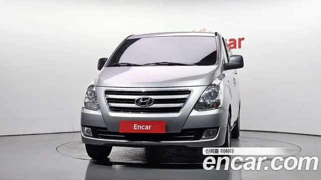 Hyundai Starex 2017 thumb 3