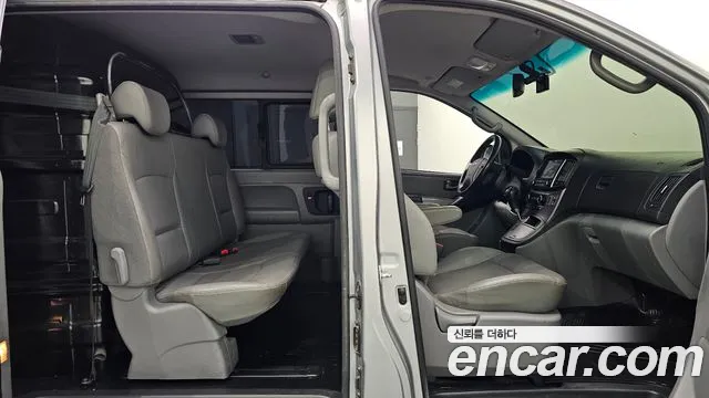 Hyundai Starex 2017 thumb 12