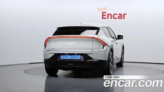 Kia EV6 2021 thumb 4