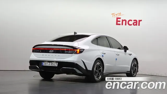 Hyundai Sonata 2023 thumb 2