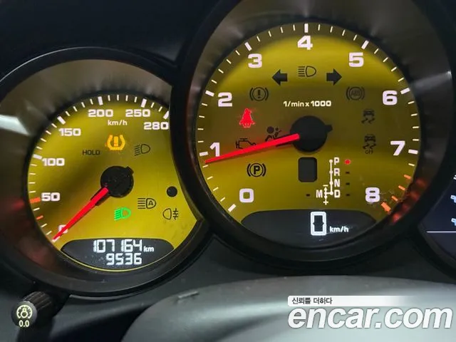 Porsche Cayman 2019 thumb 9