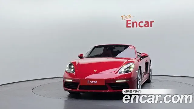 Porsche Cayman 2020 thumb 3