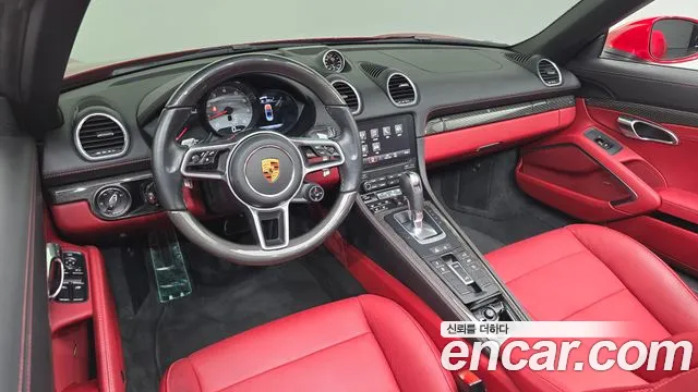 Porsche Cayman 2020 thumb 7