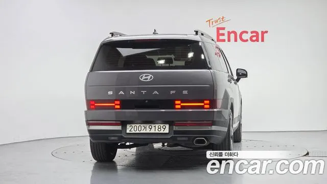 Hyundai Santa Fe 2023 thumb 4