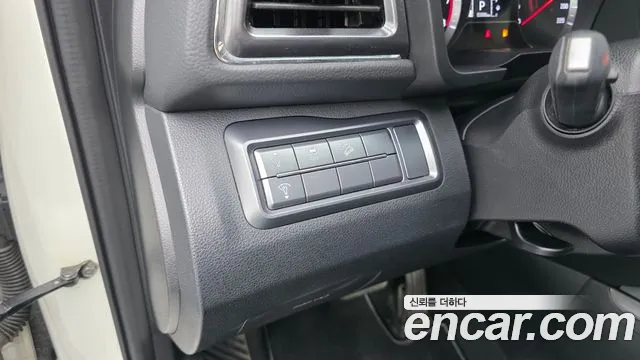 KG_Mobility_Ssangyong TIBOLI 2020 thumb 12