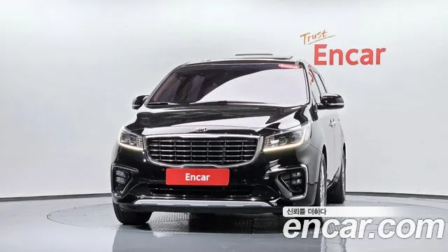 Kia Carnival 2018 thumb 2