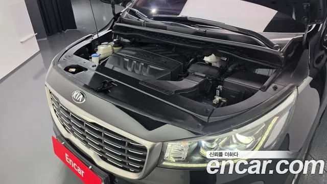 Kia Carnival 2018 thumb 5