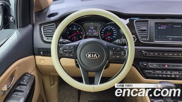 Kia Carnival 2018 thumb 12