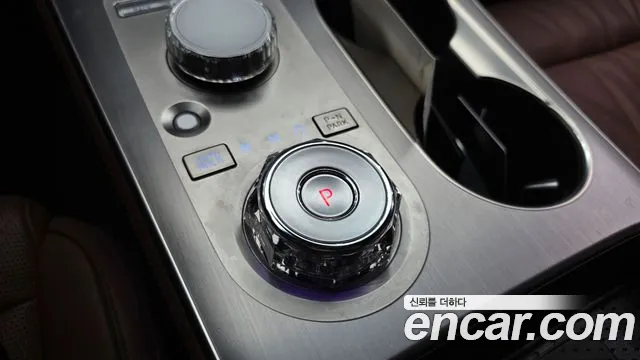 Genesis GV70 2024 thumb 9