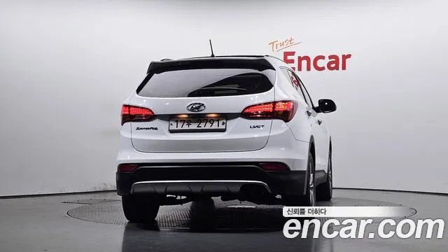 Hyundai Santa Fe 2014 thumb 3