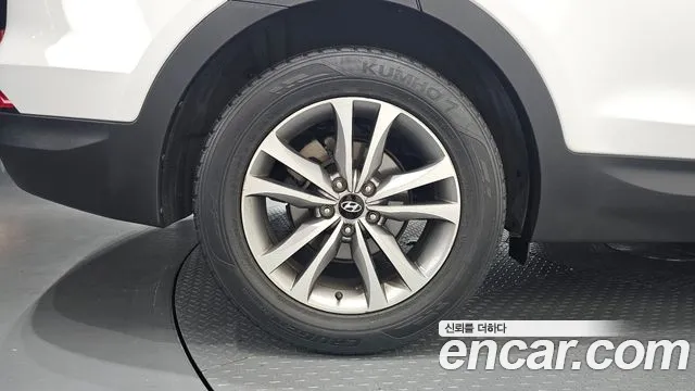 Hyundai Santa Fe 2014 thumb 4