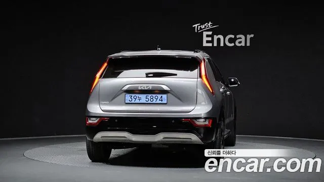 Kia Niro 2022 thumb 4