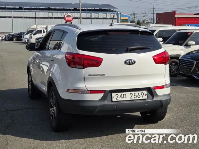 Kia Sportage 2015 thumb 4