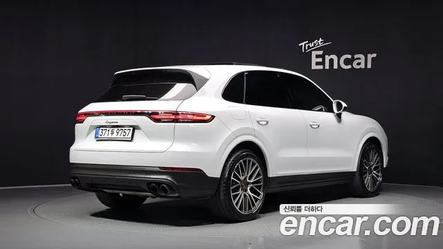Porsche Cayenne 2020 thumb 2