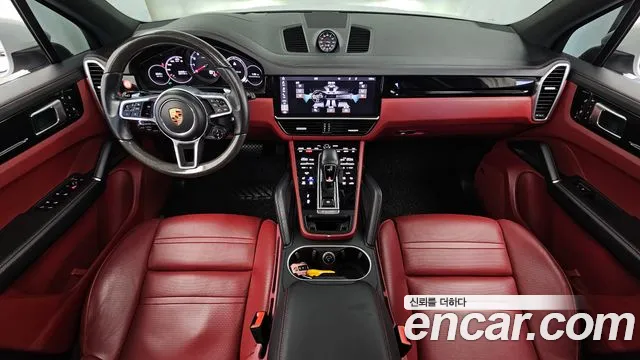 Porsche Cayenne 2020 thumb 7