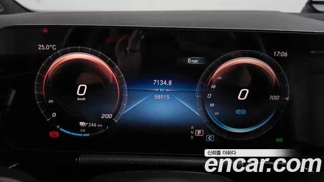 Mercedes-Benz EQA 2021 thumb 8
