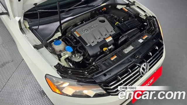 Volkswagen Passat (North America and China) 2014 thumb 6