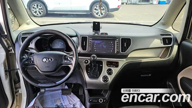 Kia Ray 2013 thumb 10