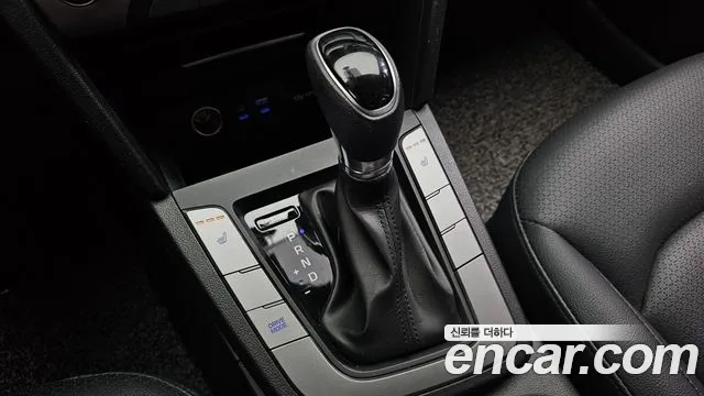 Hyundai Avante 2018 thumb 9