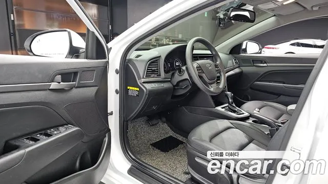 Hyundai Avante 2018 thumb 10