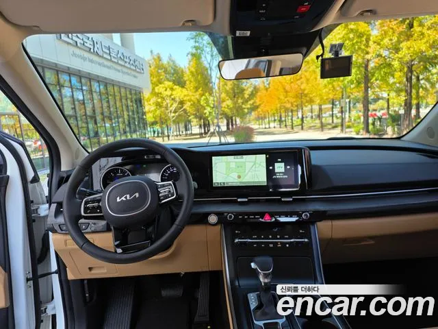 Kia Carnival 2023 thumb 9