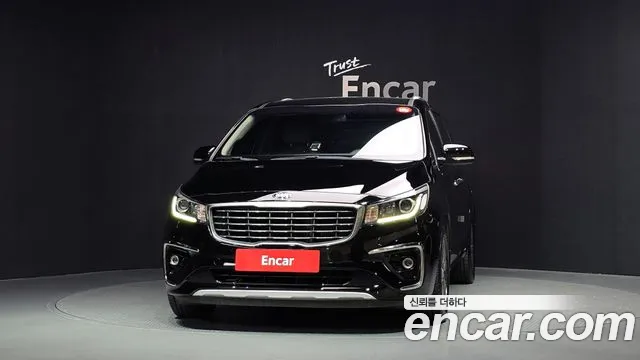 Kia Carnival 2018 thumb 3
