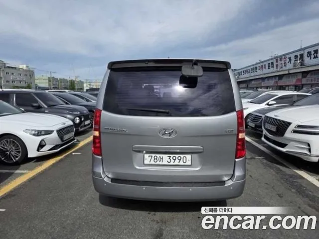 Hyundai Starex 2013 thumb 2