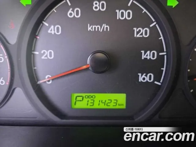 Hyundai Starex 2013 thumb 3