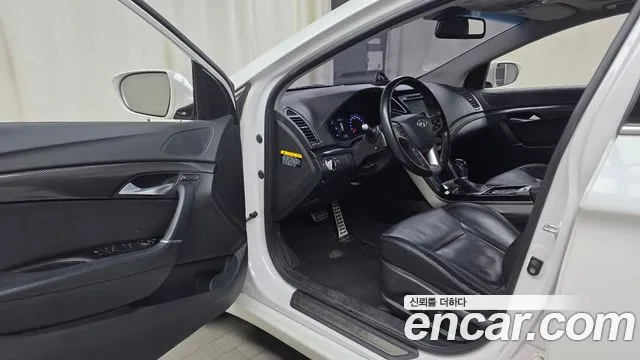 Hyundai i40 2014 thumb 9