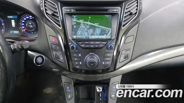 Hyundai i40 2014 thumb 12