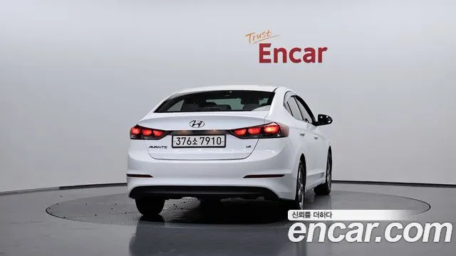 Hyundai Avante 2018 thumb 4