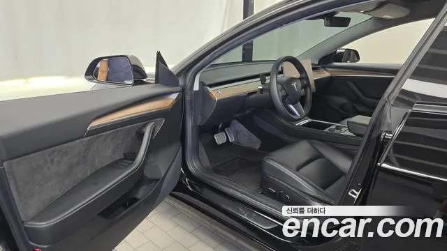 Tesla Model 3 2021 thumb 10